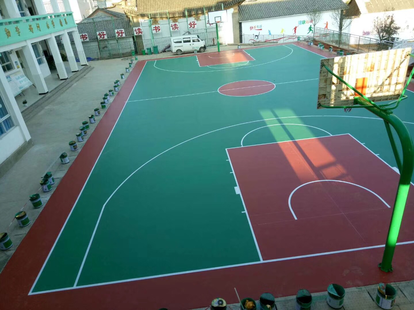 硅pu球場及塑膠跑道 